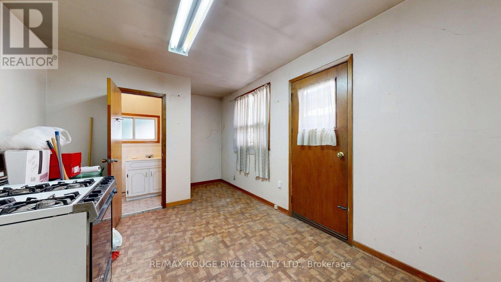 308 ROXTON ROAD - Image 15