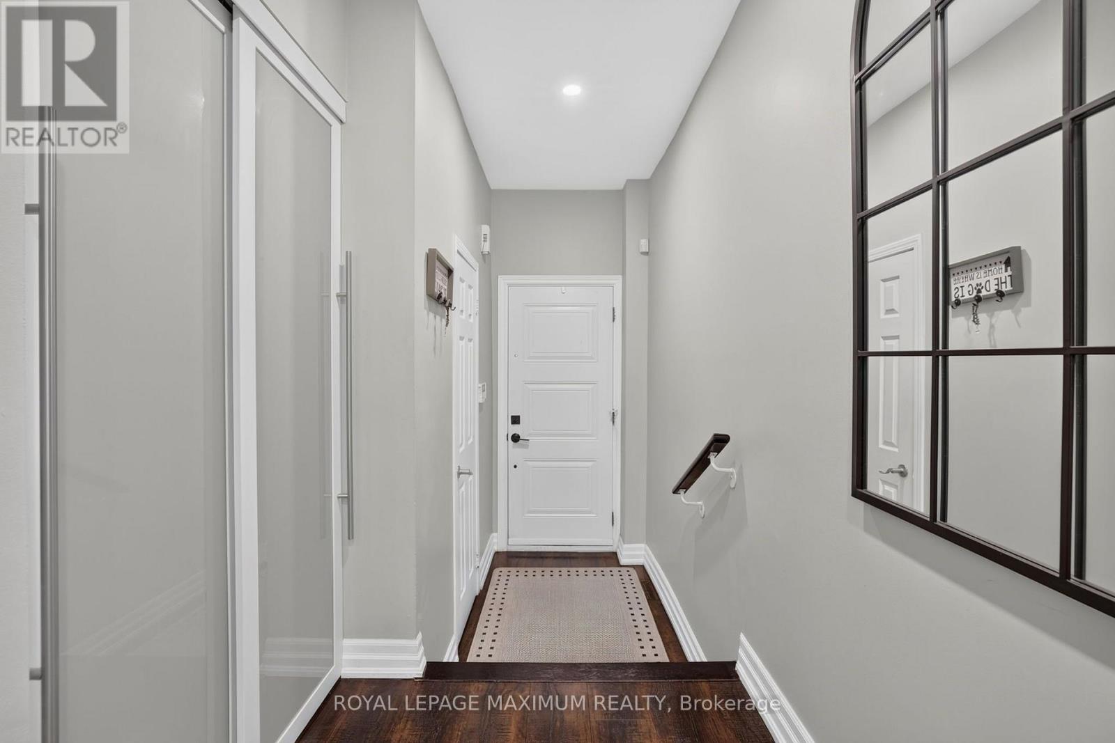 6 JENSEN COURT - 4