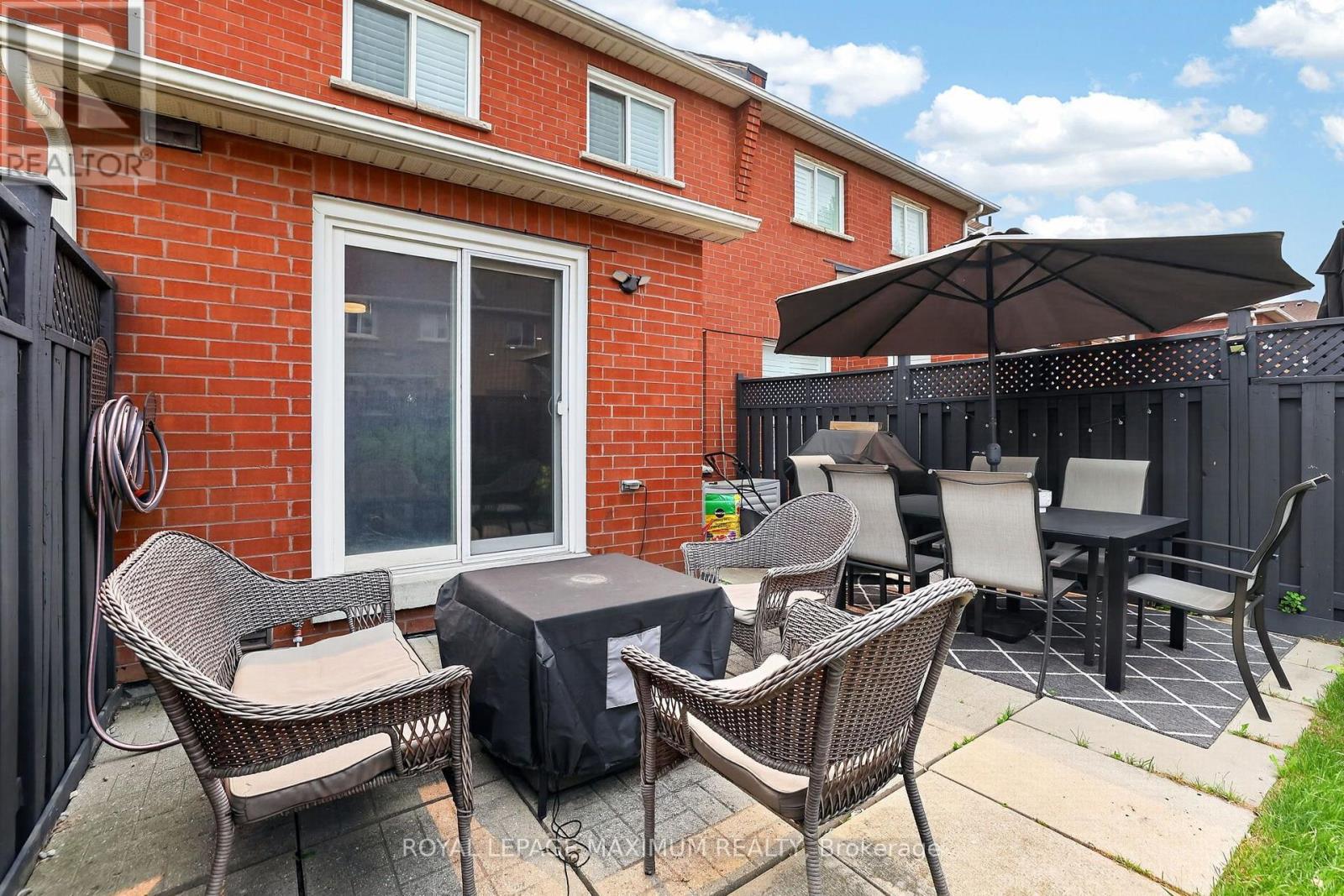 6 JENSEN COURT - 31