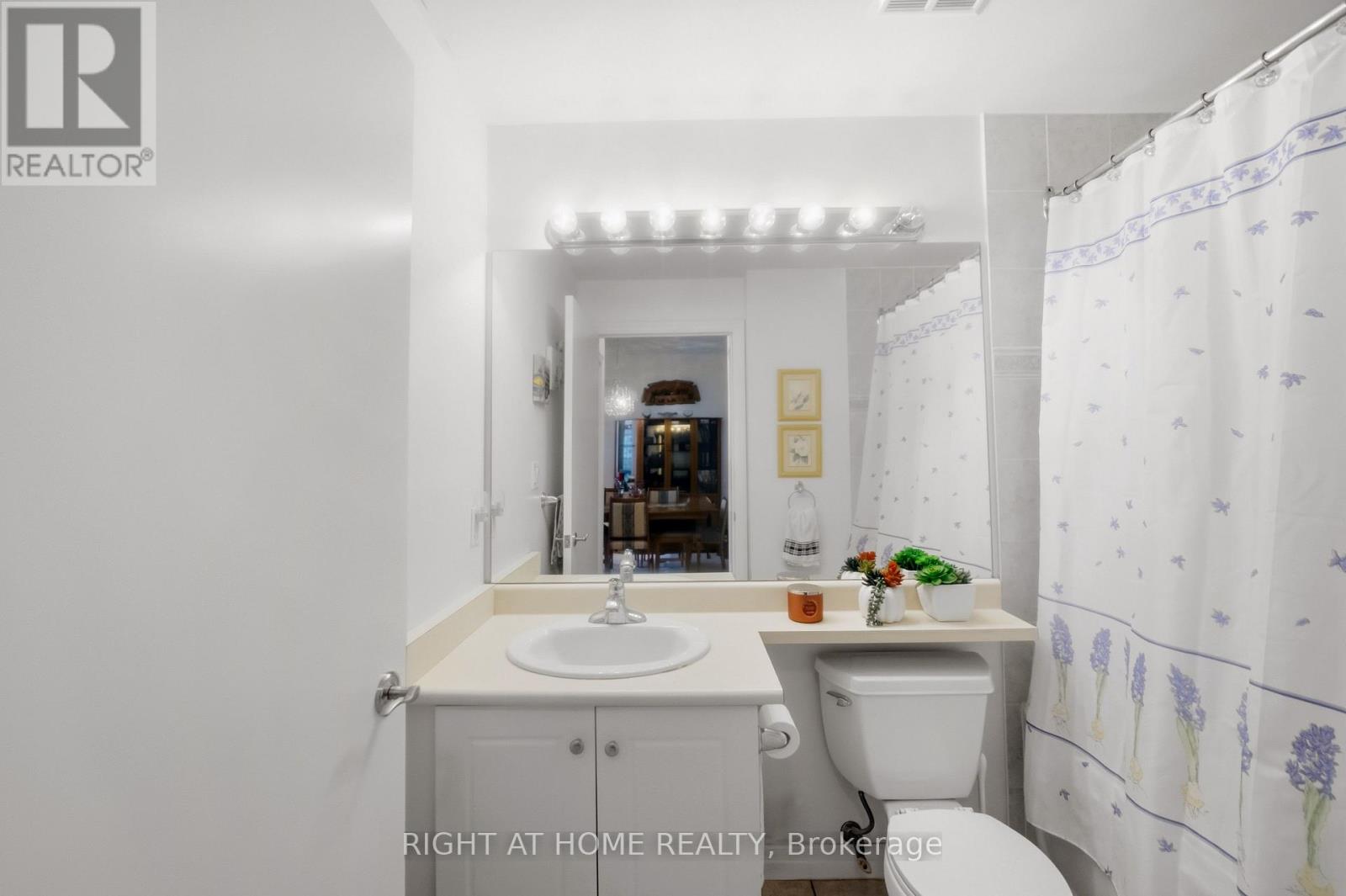 #1007 1359 RATHBURN ROAD E - 23