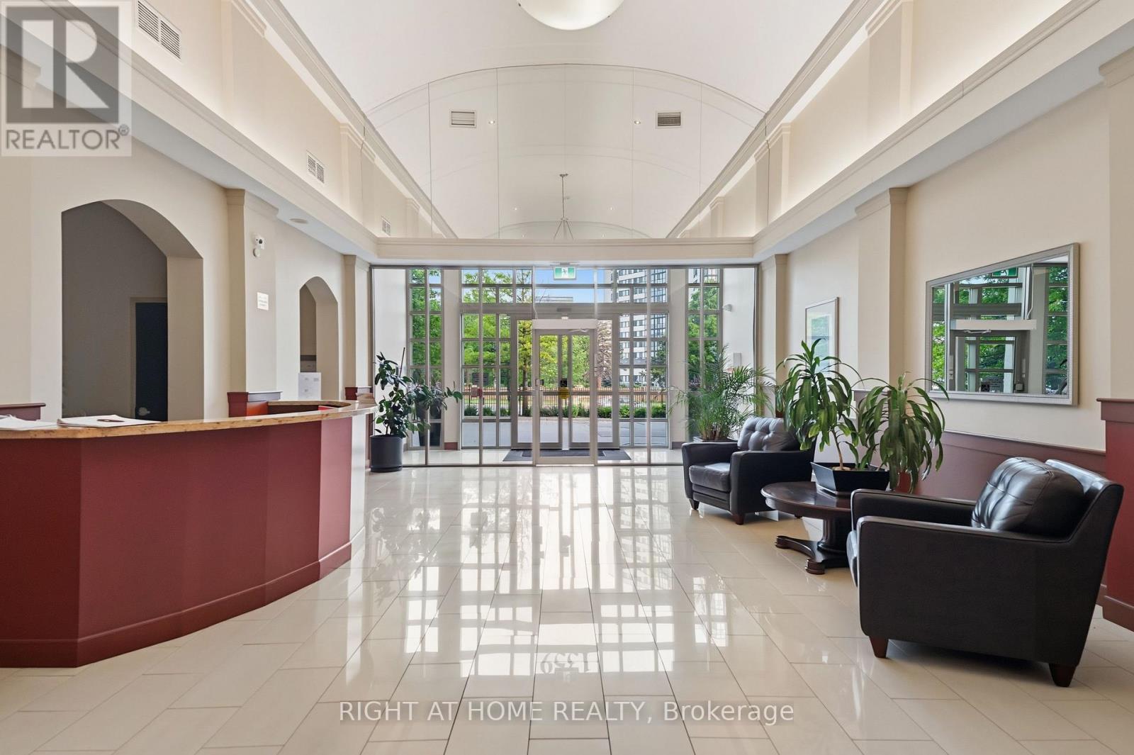 #1007 1359 RATHBURN ROAD E - 5
