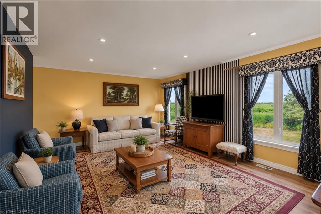 374 NIAGARA STONE Road - 13