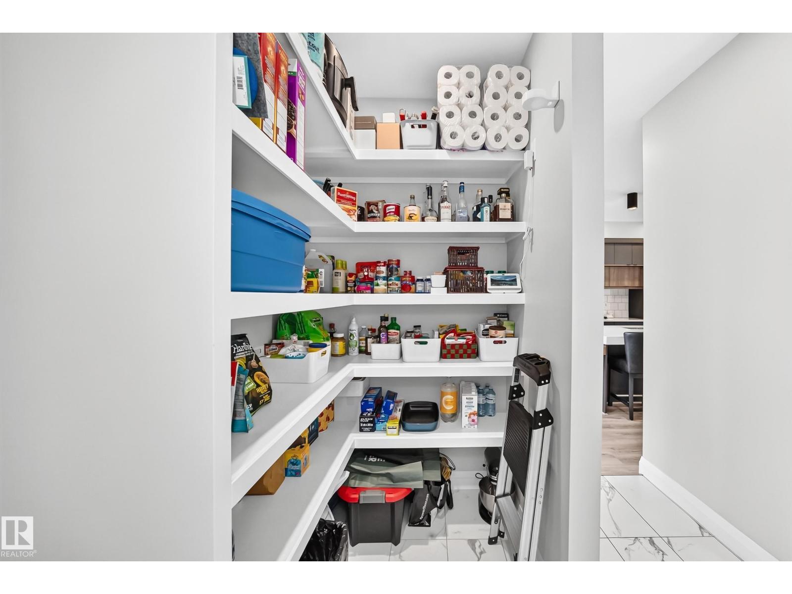12631 52 AV NW - 20
