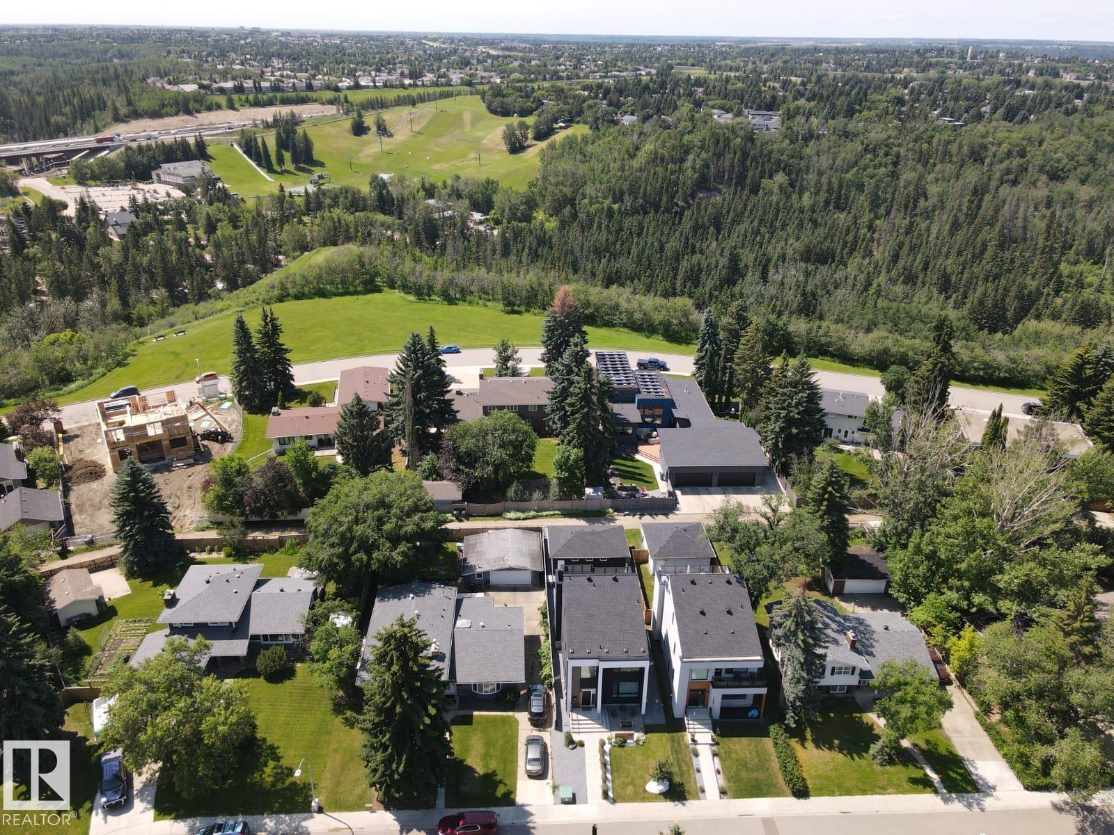 12631 52 AV NW - 70