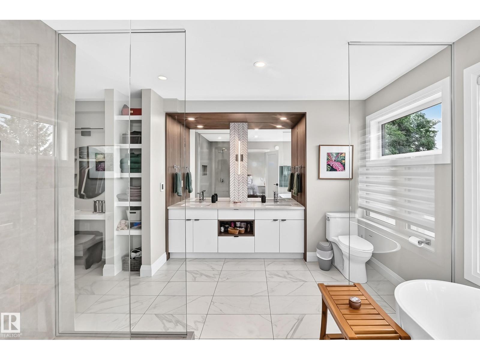 12631 52 AV NW - 28