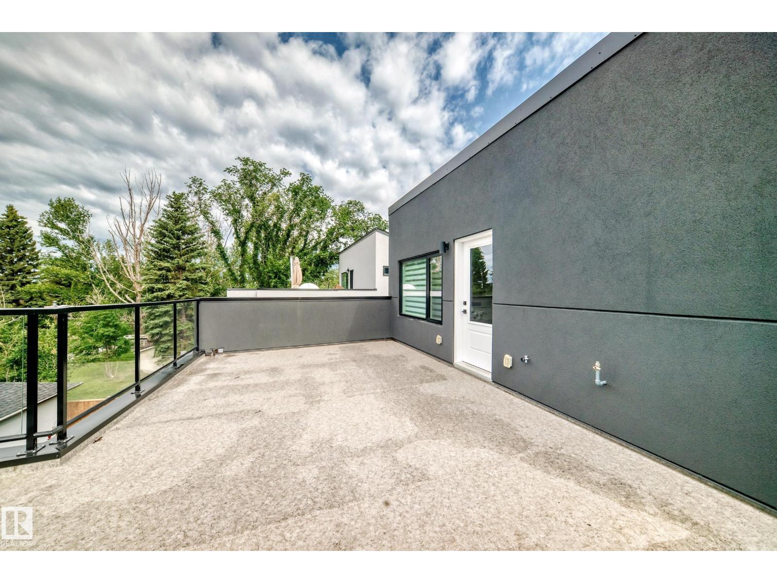12631 52 AV NW - 53