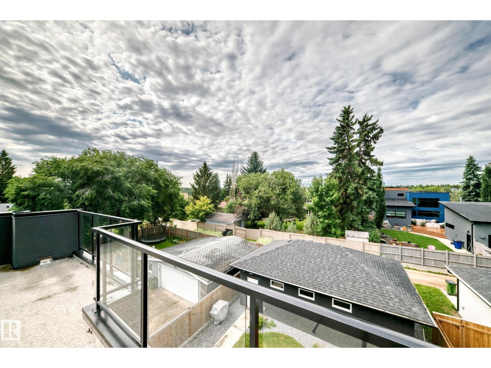 12631 52 AV NW - 50