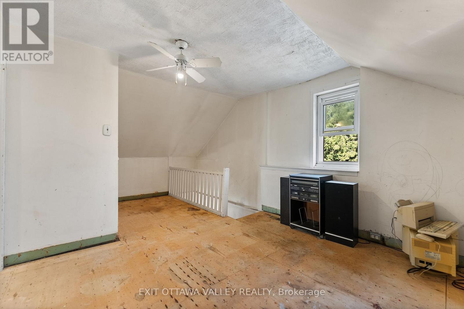 1746 LOOKOUT ROAD - Image 21