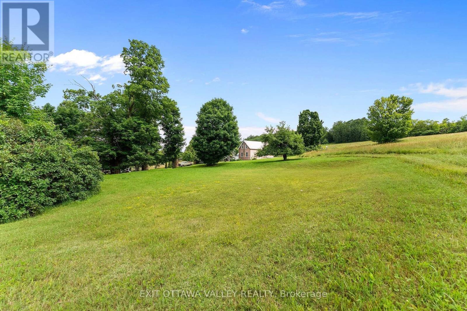 1746 LOOKOUT ROAD - Image 42