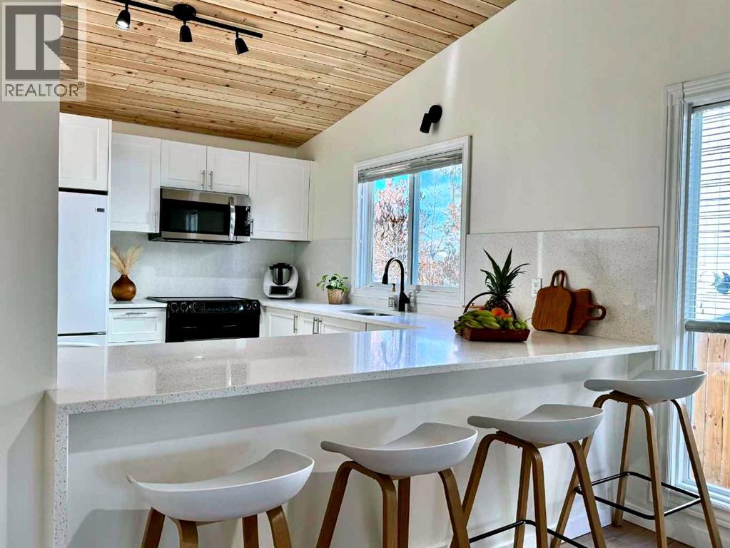 303 Woodside Place - 14
