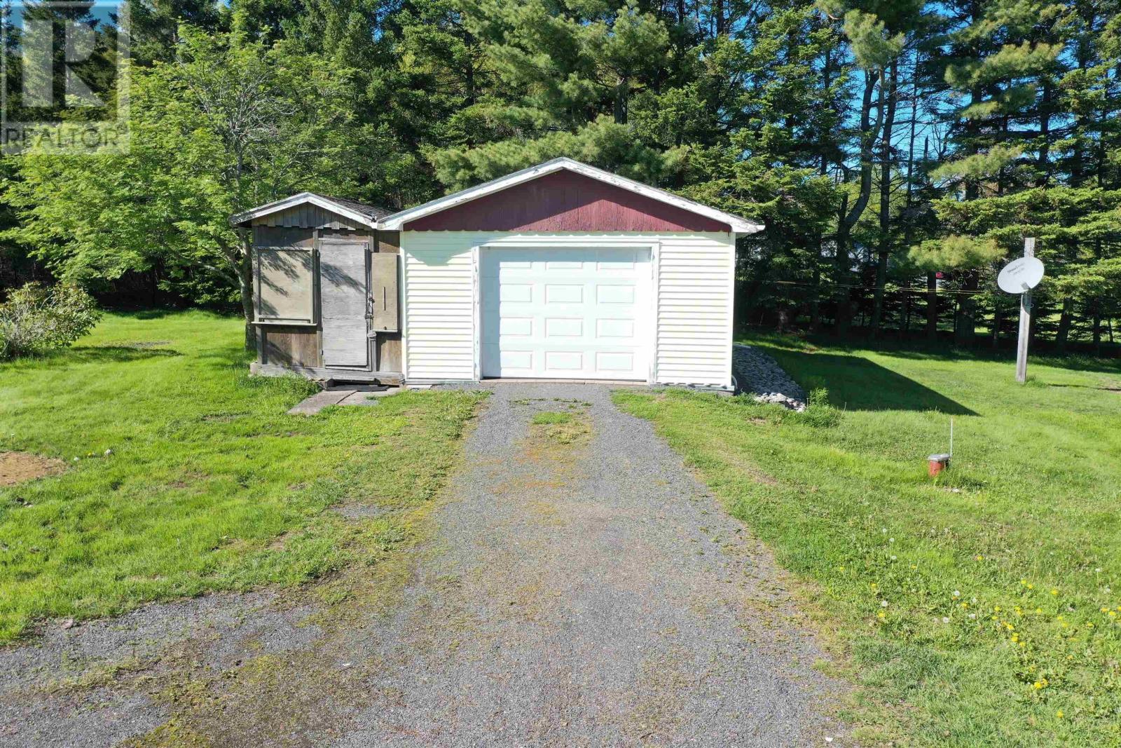 768 Mount William Road - 33