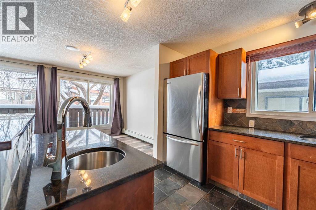 135 27 Avenue NE - 8