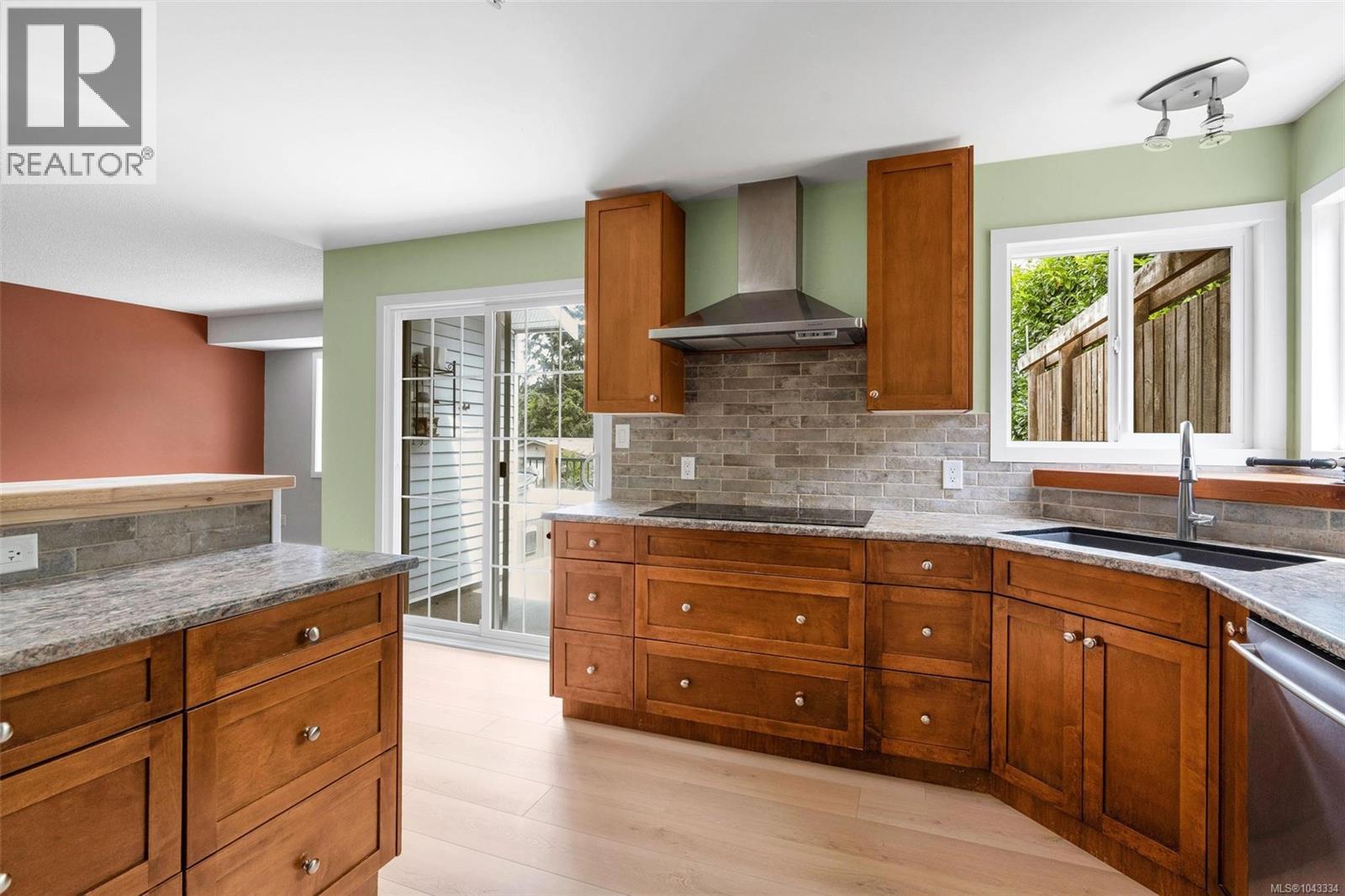 2473 Bidston Rd - 11