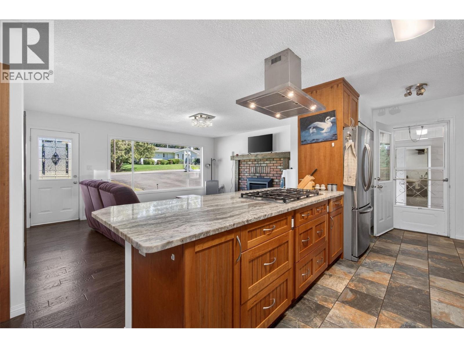 3180 28th Avenue NE - 9
