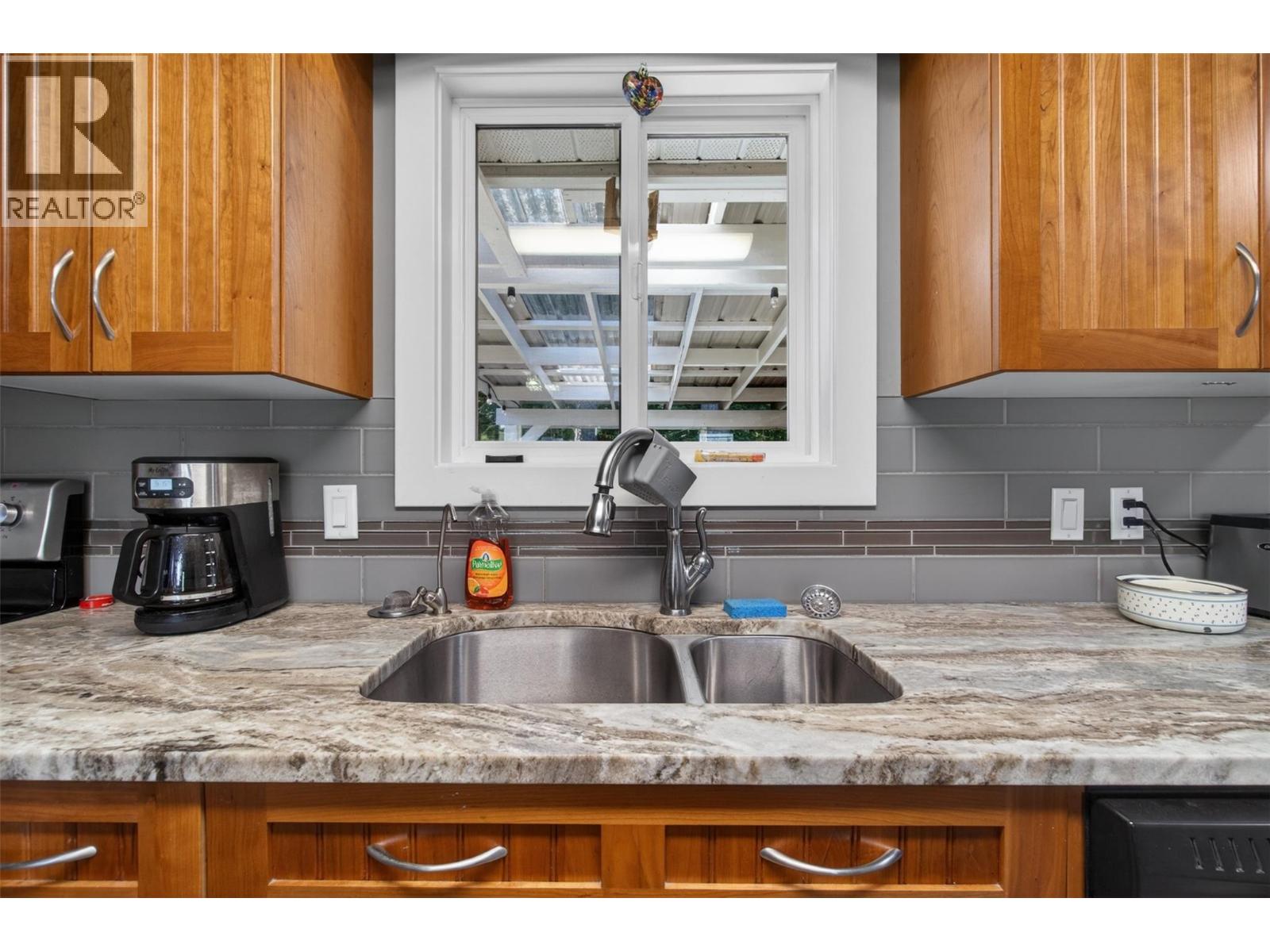 3180 28th Avenue NE - 7