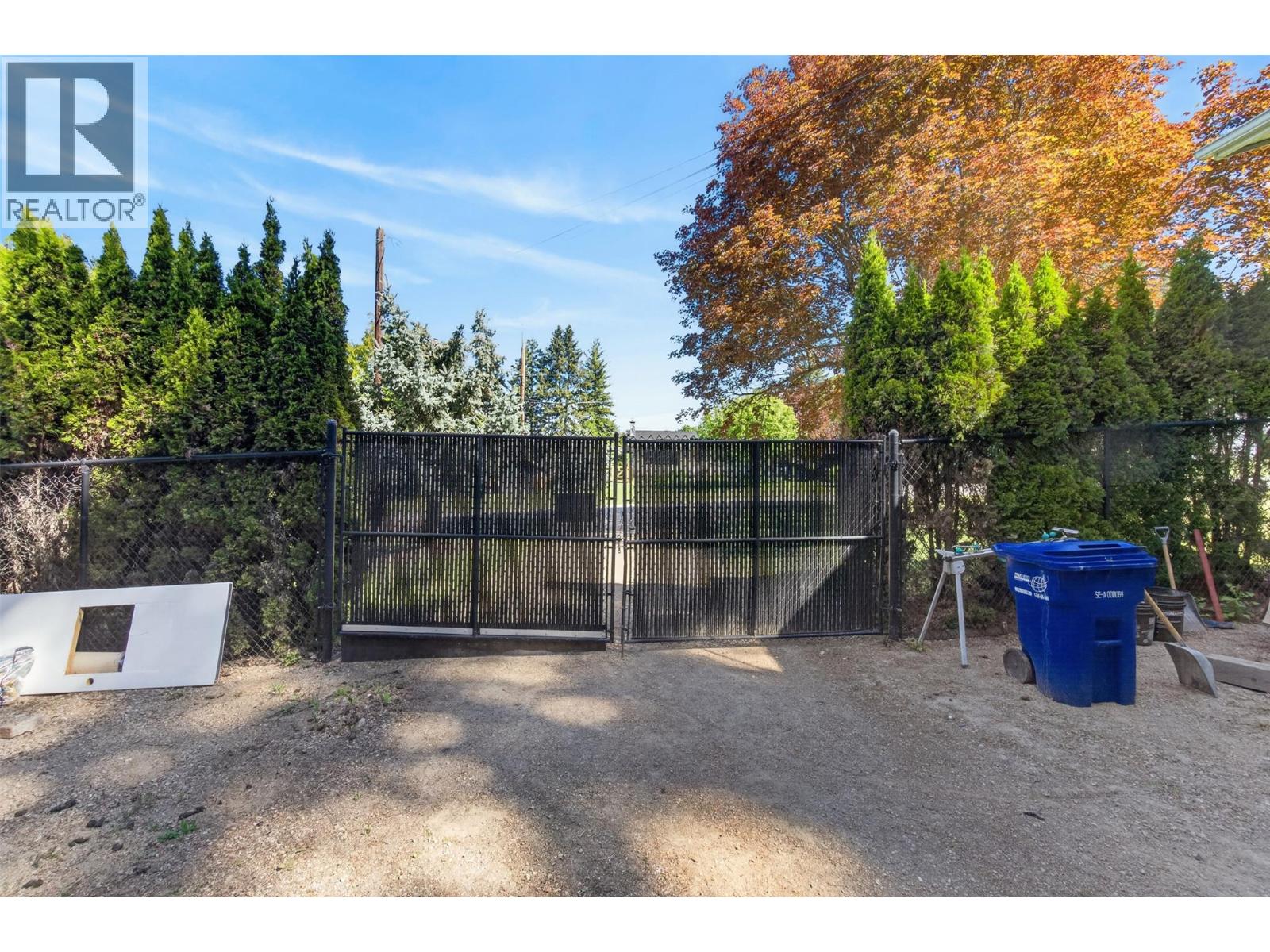 3180 28th Avenue NE - 62
