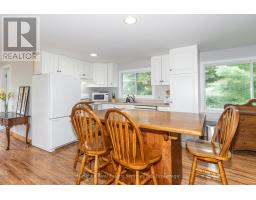 250 Wapaska Crescent, Gravenhurst), ON P1P0Y1 Photo 9