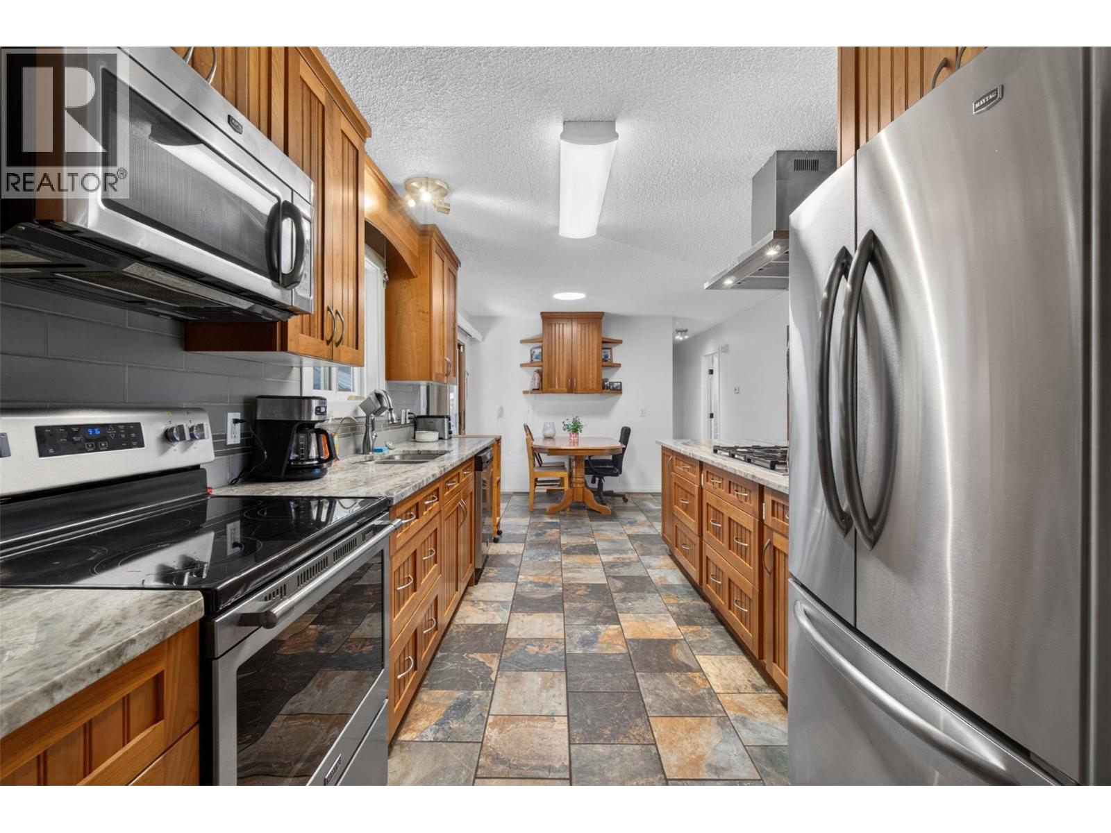 3180 28th Avenue NE - 5