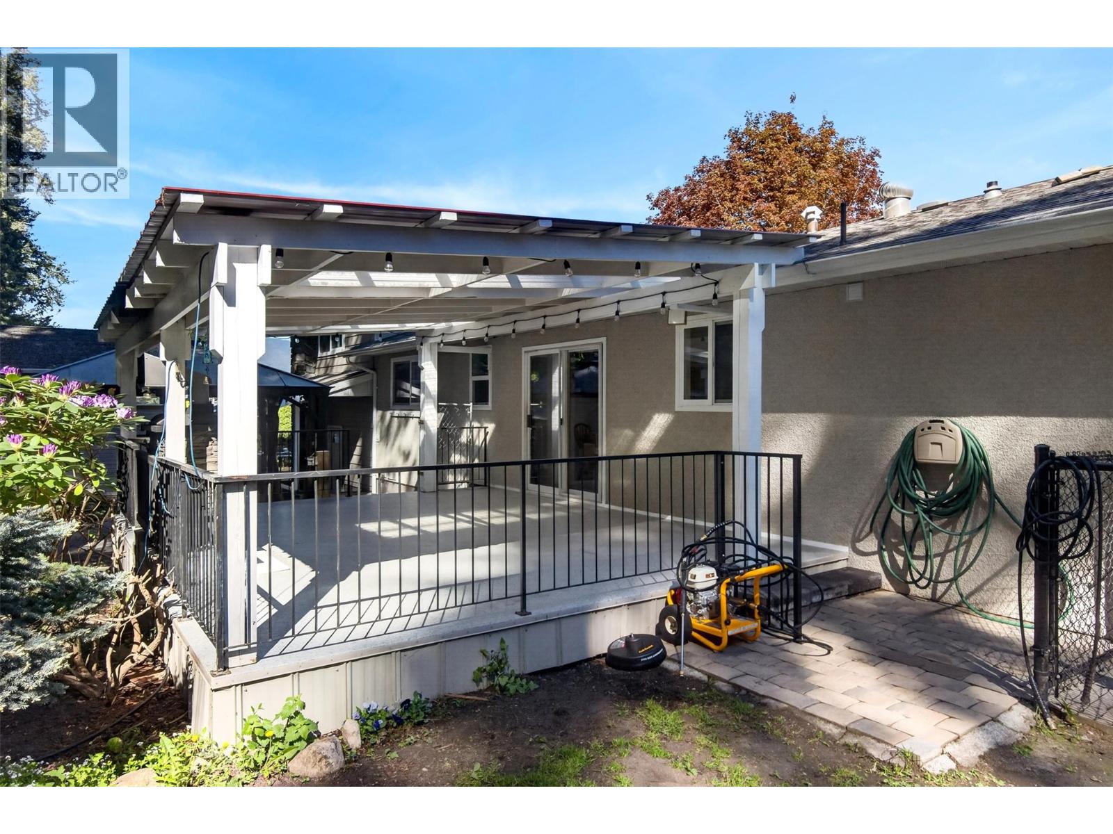 3180 28th Avenue NE - 55