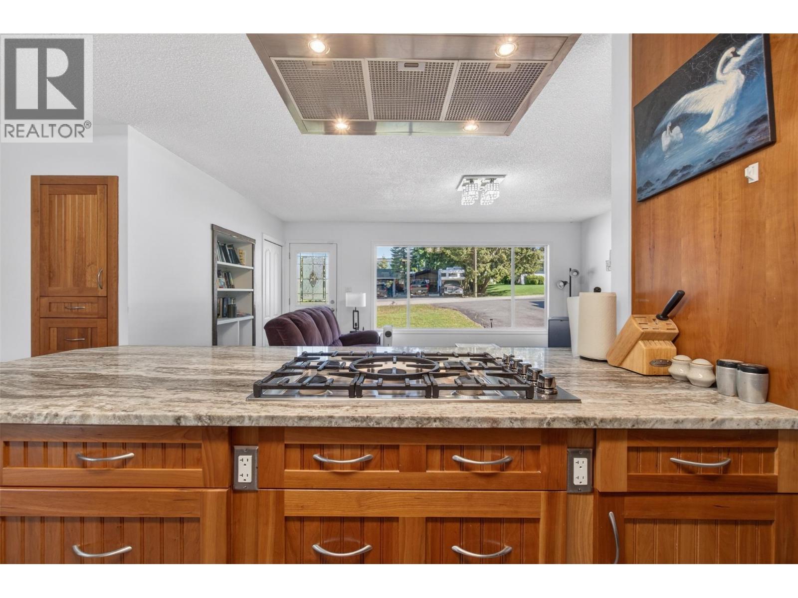 3180 28th Avenue NE - 10
