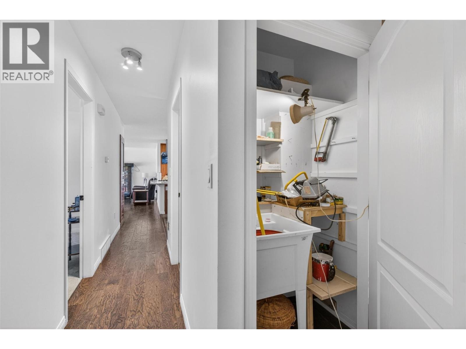 3180 28th Avenue NE - 32