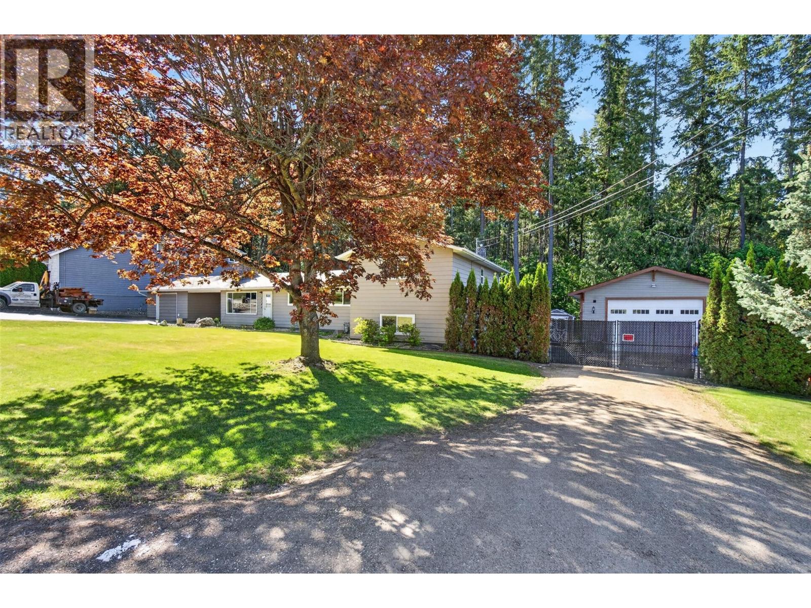 3180 28th Avenue NE - 2