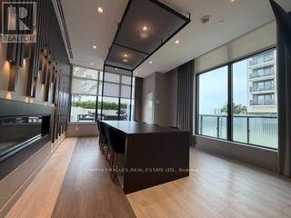 #901 30 SAMUEL WOOD WAY - 17