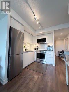 #901 30 SAMUEL WOOD WAY - 5