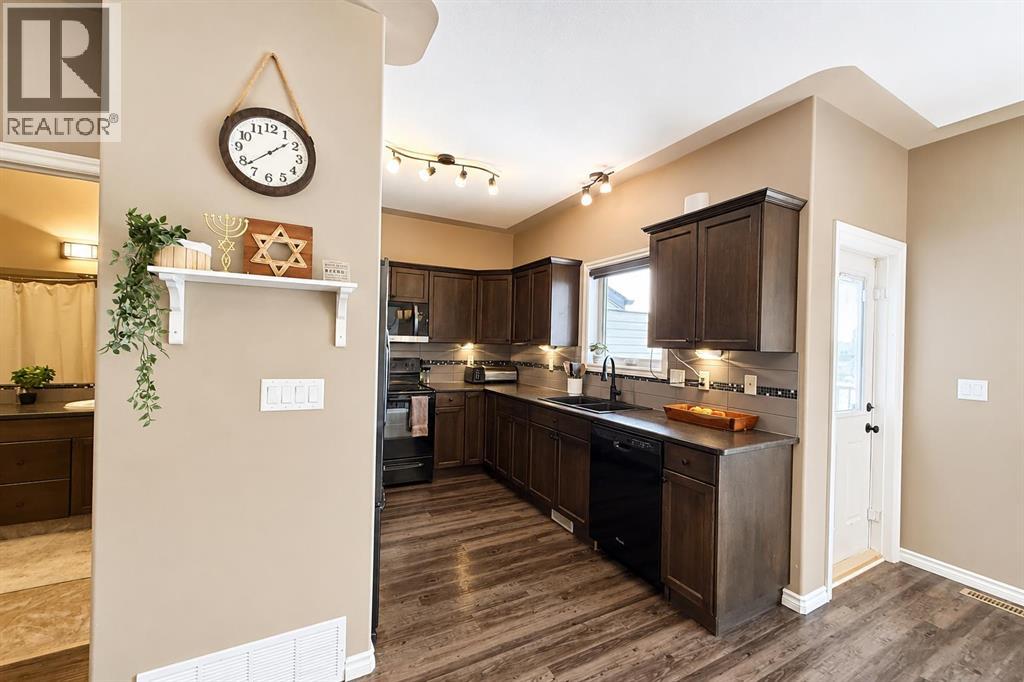 63 Hawkridge Boulevard - 4