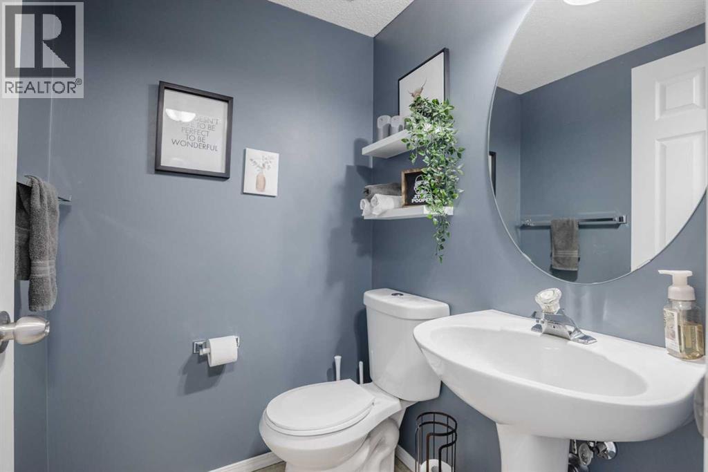 322 Mckenzie Towne Link SE - 14
