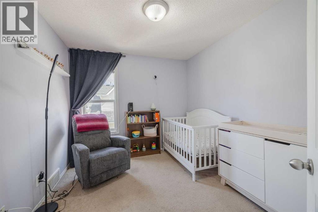 322 Mckenzie Towne Link SE - 17