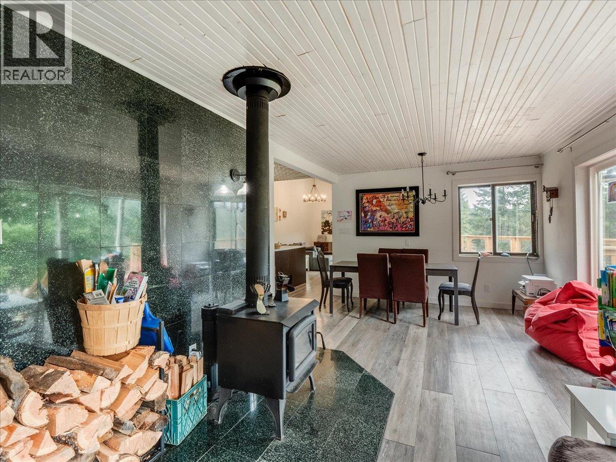 4675 6 Highway - 35
