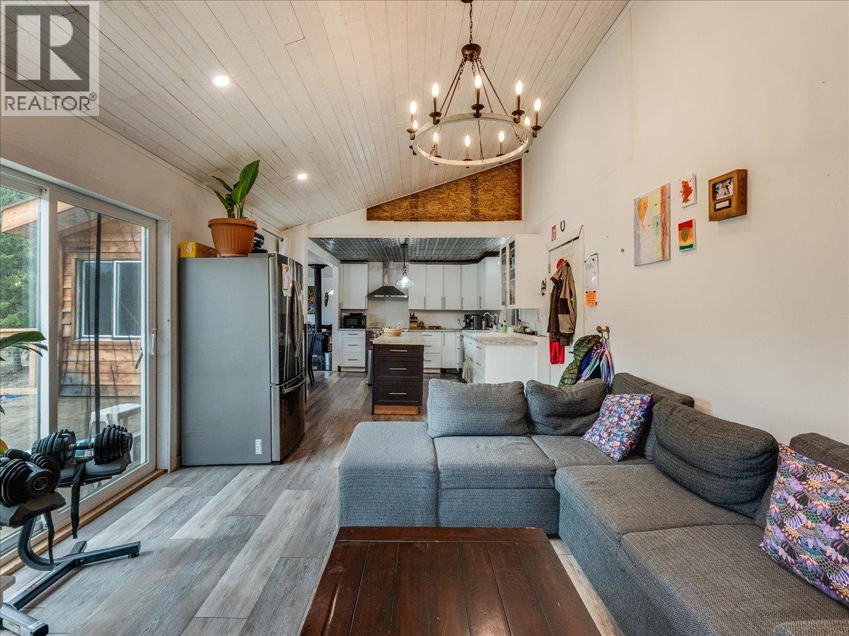 4675 6 Highway - 29