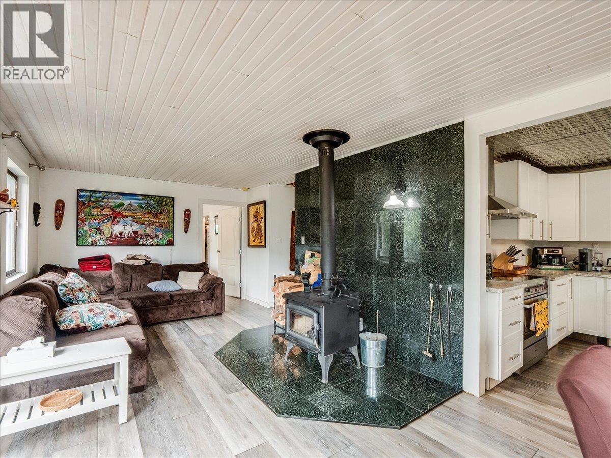 4675 6 Highway - 52