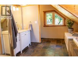 1957 Greywolf Drive, Panorama, BC V0A1T0 Photo 20