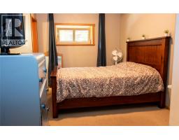 1957 Greywolf Drive, Panorama, BC V0A1T0 Photo 43