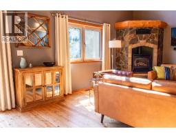 Full ensuite bathroom - 1957 Greywolf Drive, Panorama, BC V0A1T0 Photo 10