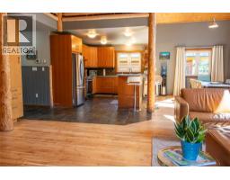 Kitchen - 1957 Greywolf Drive, Panorama, BC V0A1T0 Photo 7