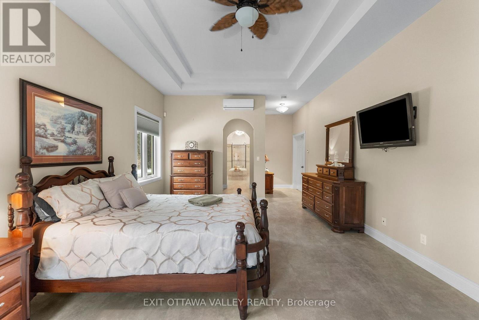 740 WALFORD ROAD - 22
