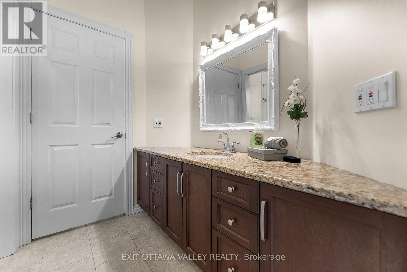 740 WALFORD ROAD - 28