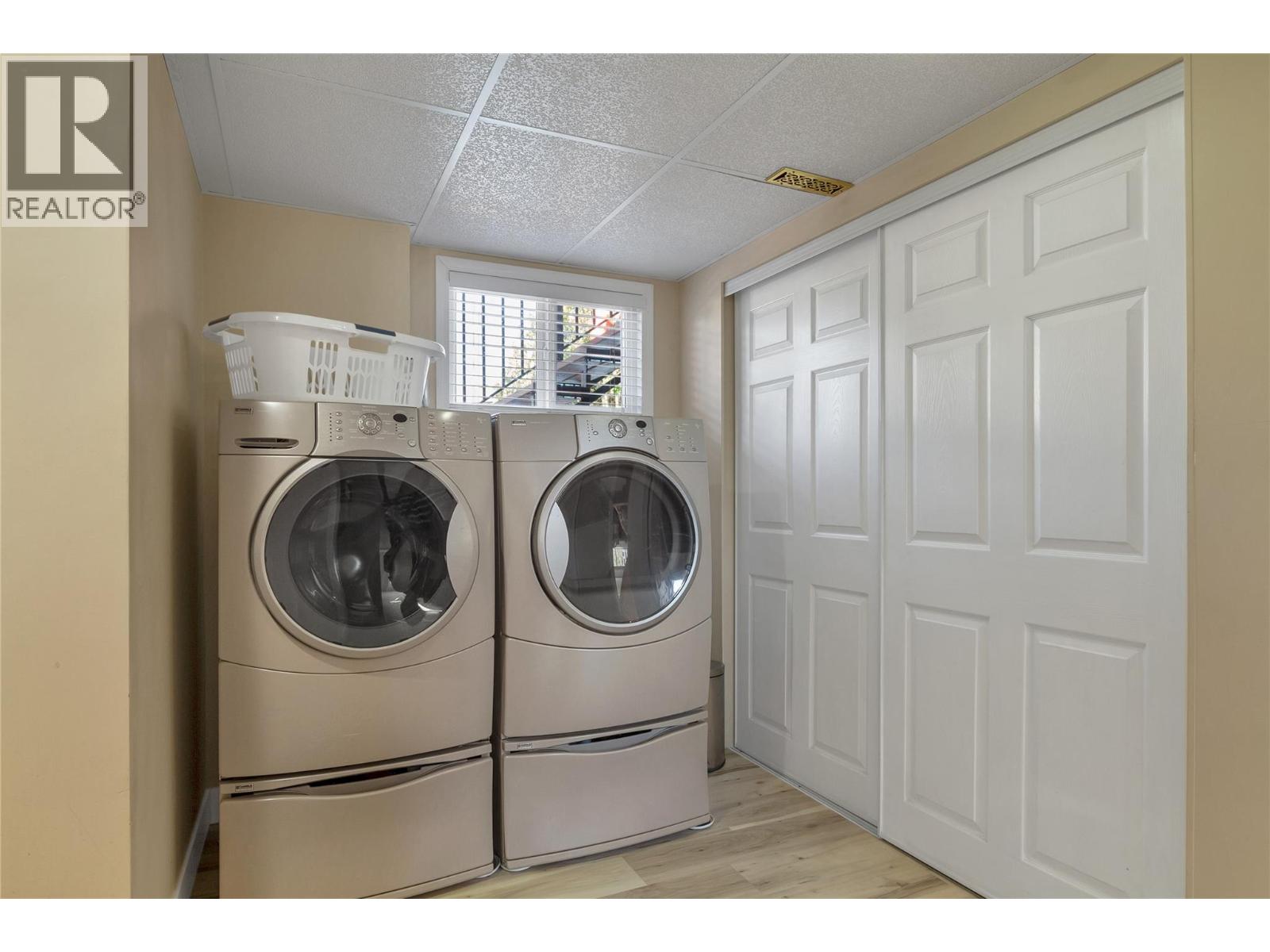 1303 41 Avenue - 39