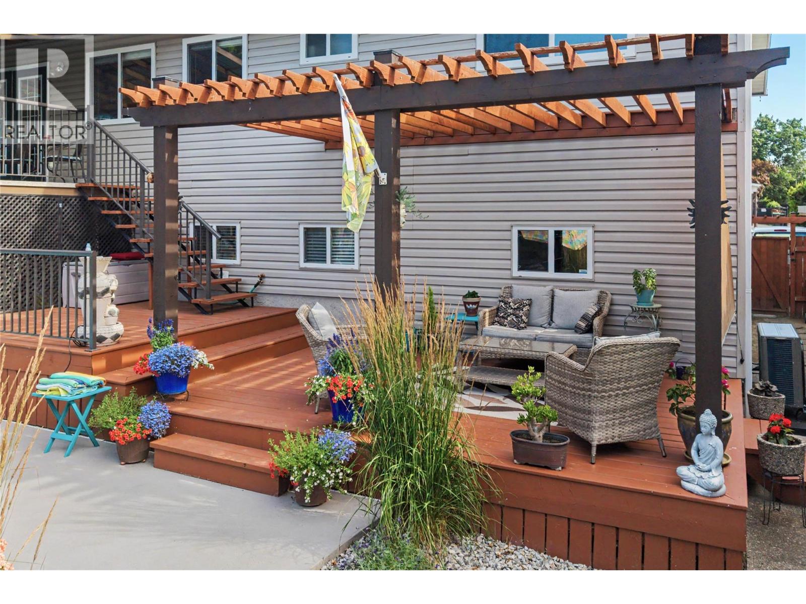 1303 41 Avenue - 56