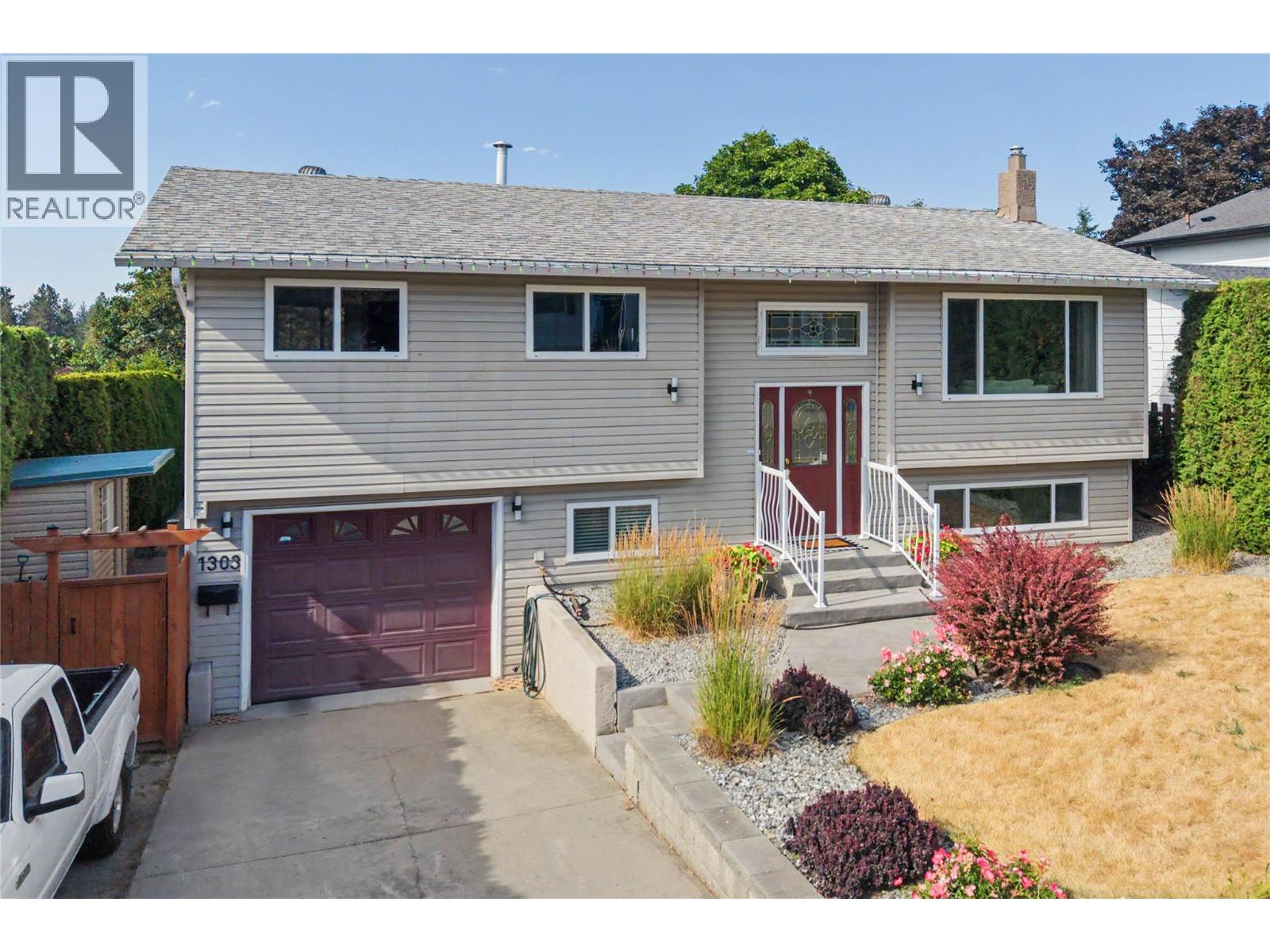 1303 41 Avenue - 76