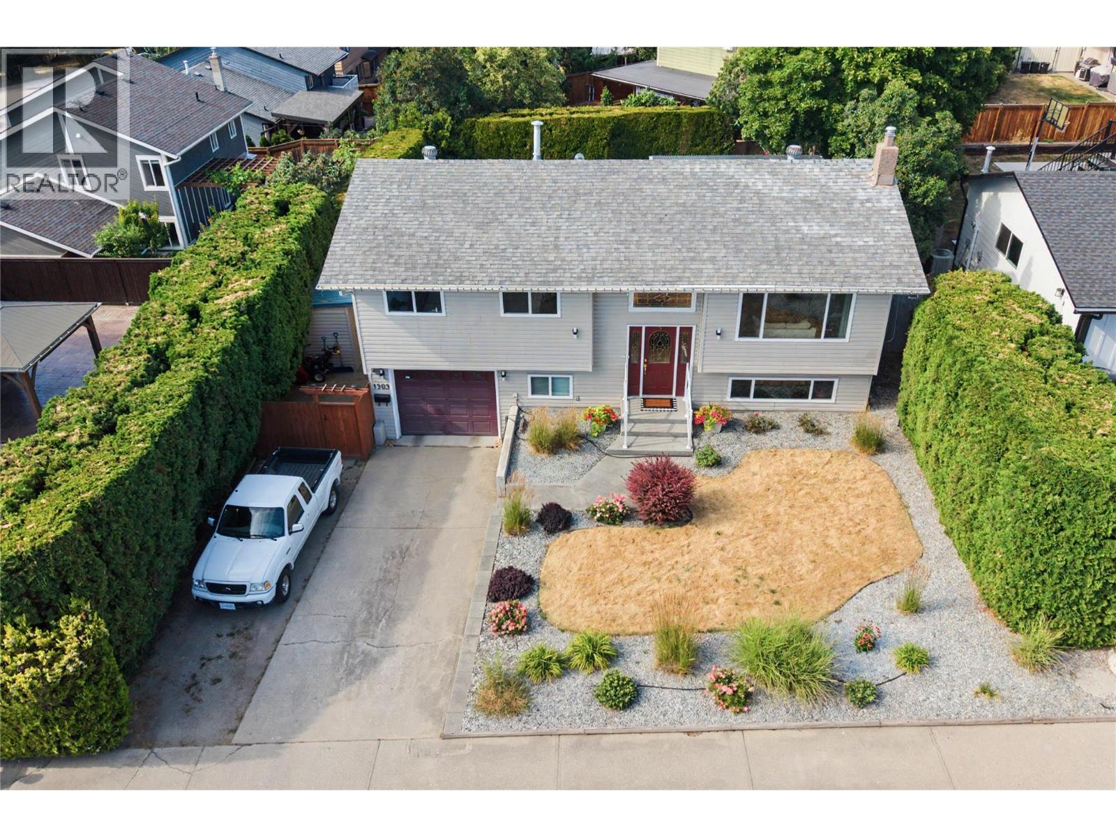 1303 41 Avenue - 80