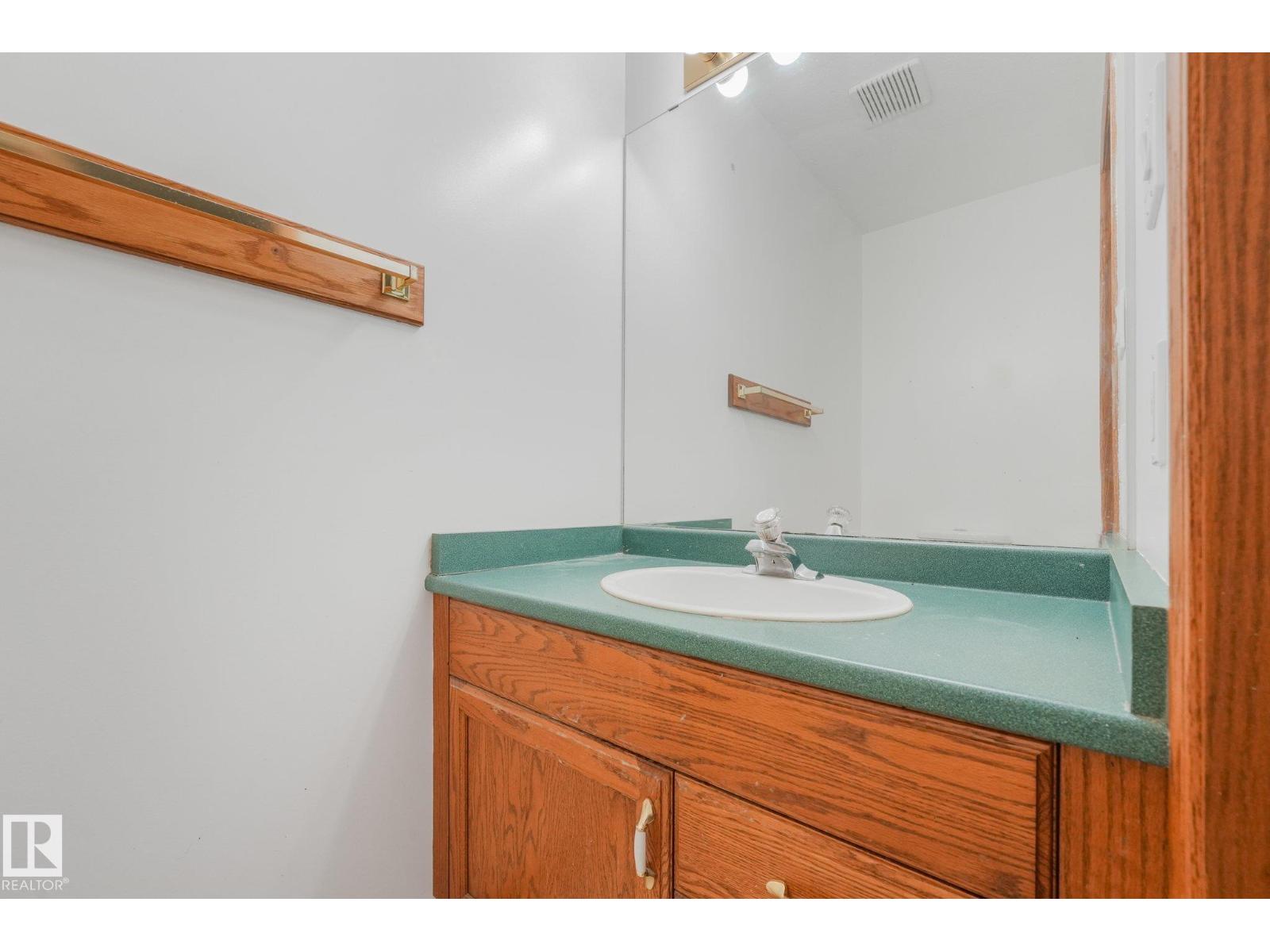 #27 2022 PARKLAND DR - Image 31