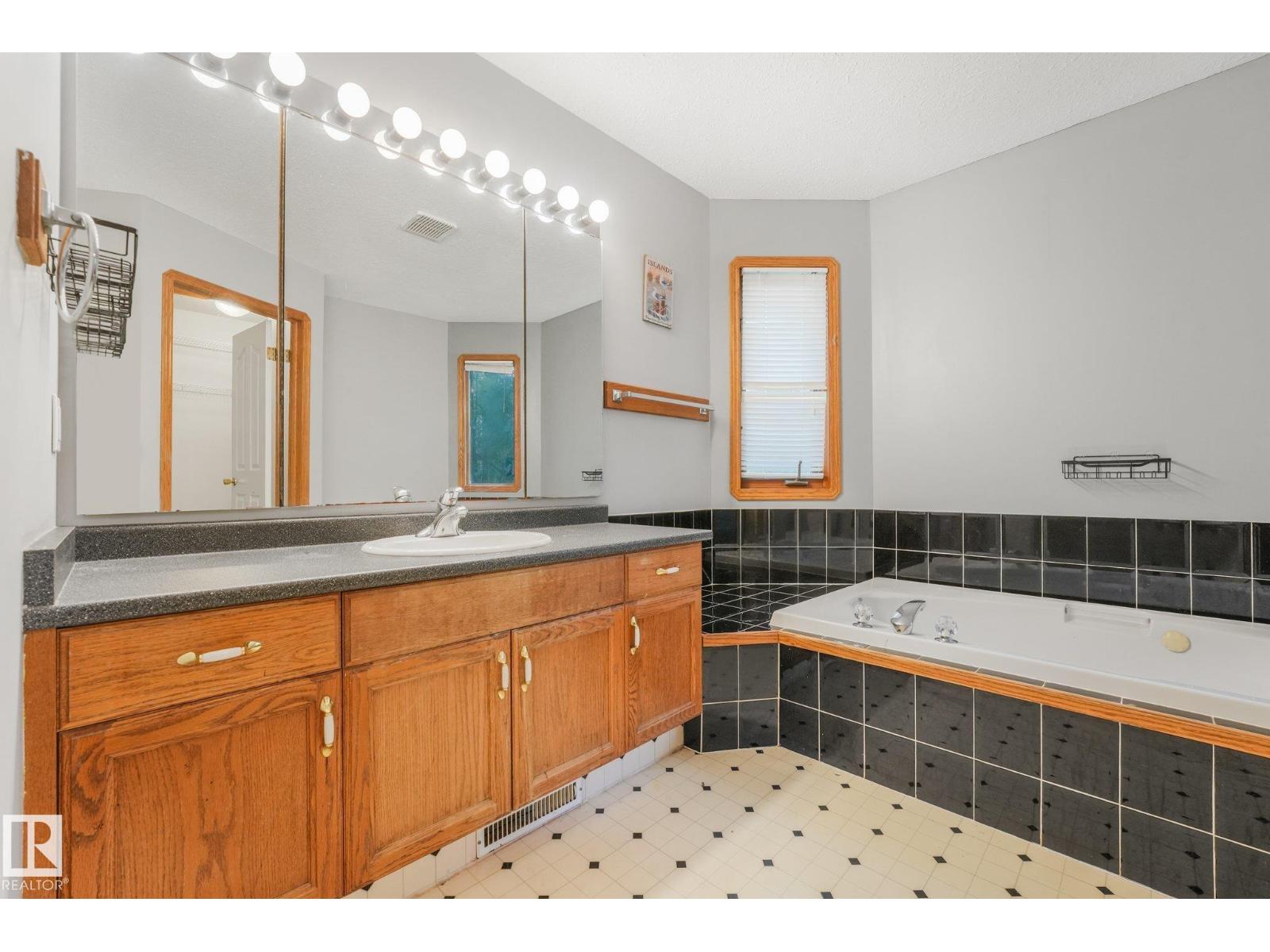 #27 2022 PARKLAND DR - Image 23