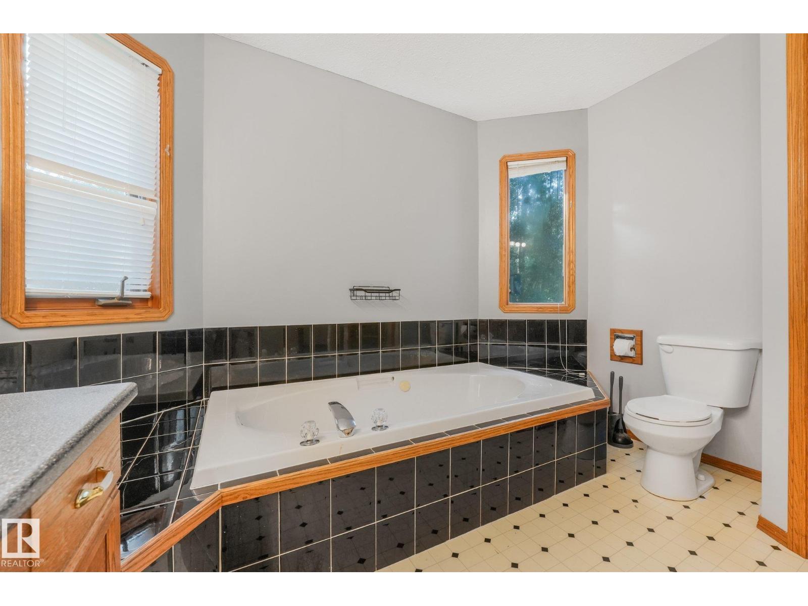 #27 2022 PARKLAND DR - Image 24