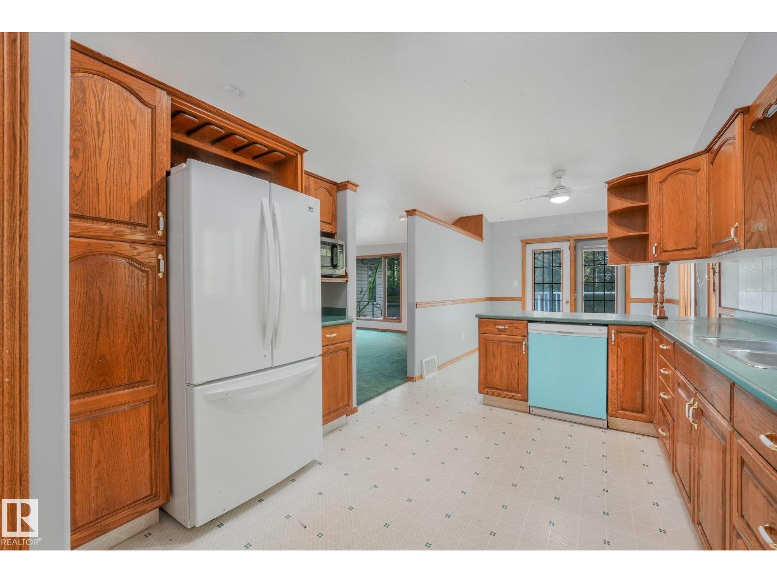 #27 2022 PARKLAND DR - Image 15
