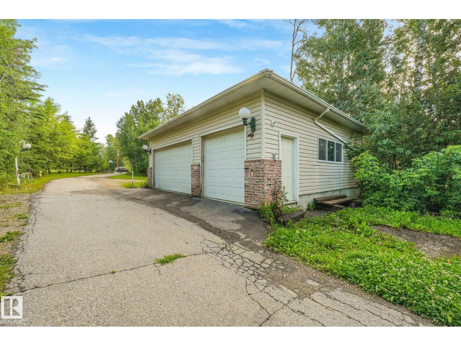 #27 2022 PARKLAND DR - 2