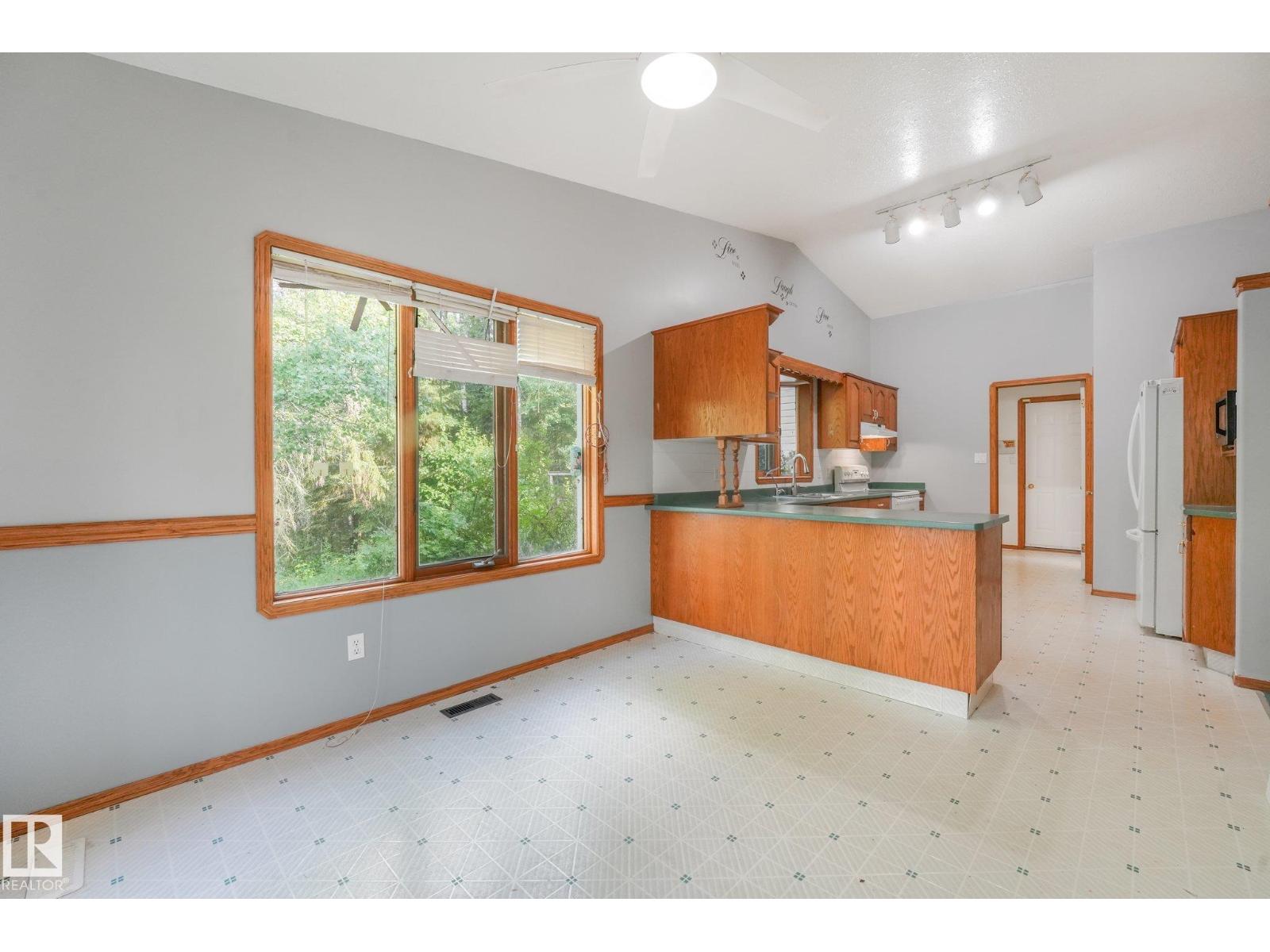 #27 2022 PARKLAND DR - Image 13